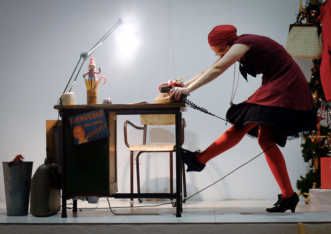 Les pieds dans les étoiles, clowne emmêlée