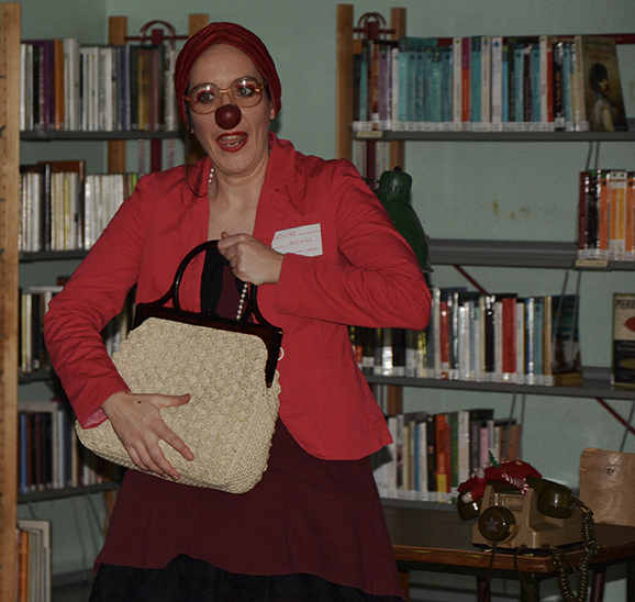 Spectacle les pieds dans les étoiles, clowne Ludivine