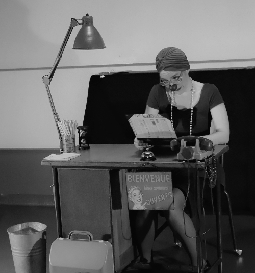 Les pieds dans les étoiles, noir et blanc